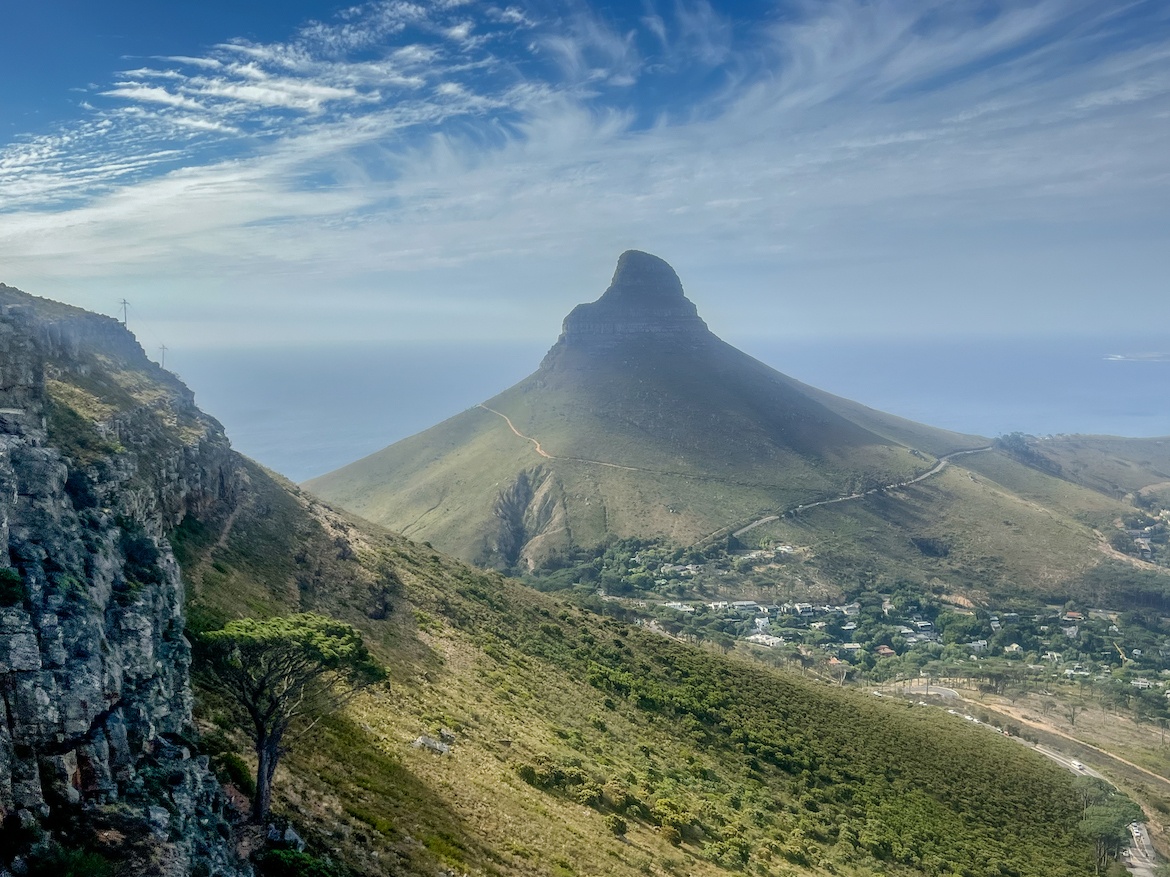 Lion's Head silhouette from the Table Mountain trail